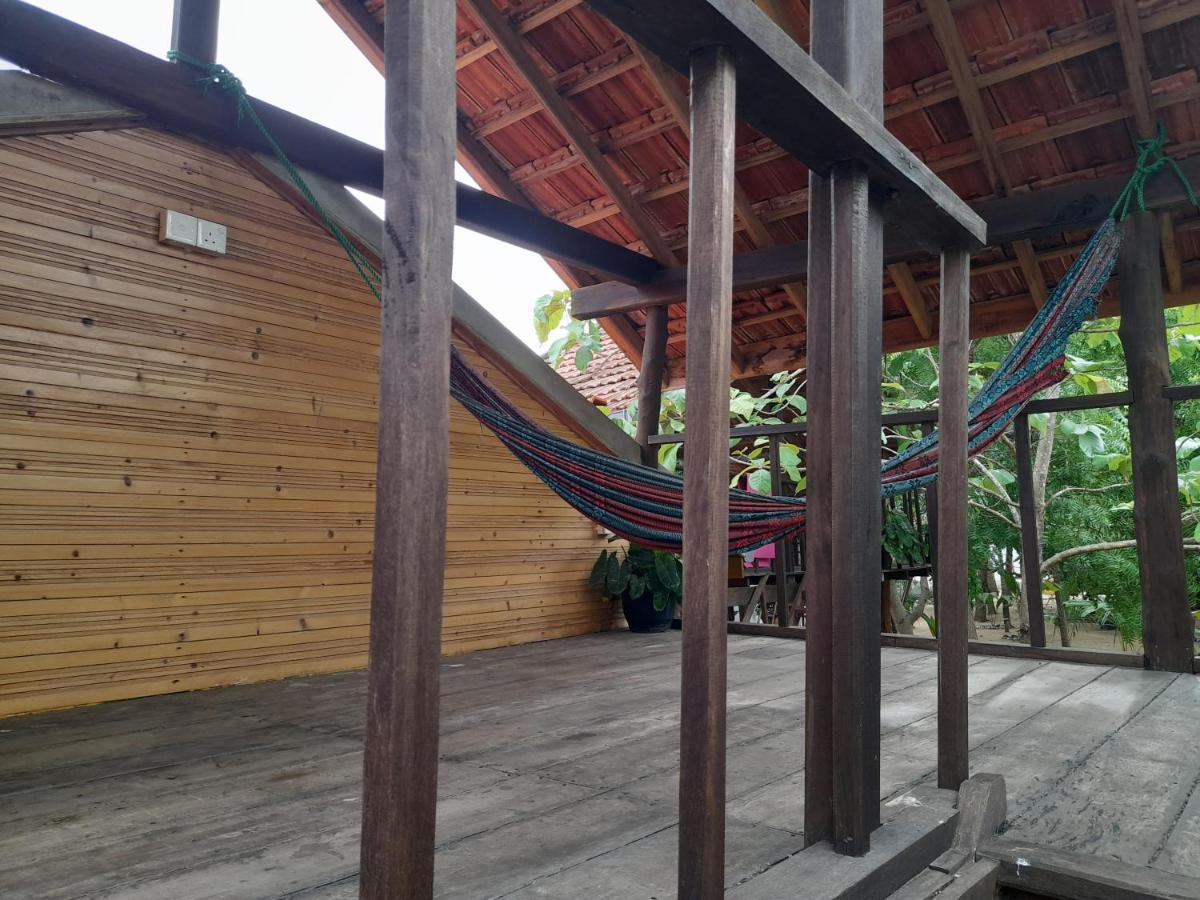 Golden Beach Chalets Arugam Bay Exterior foto